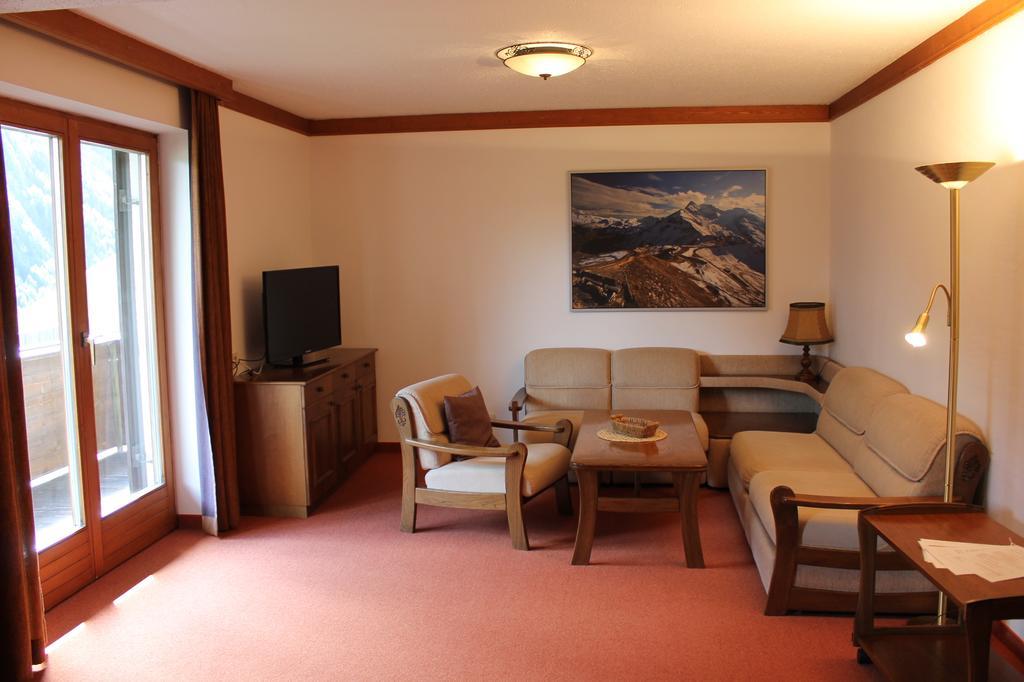 Ferienwohnung AppHaus Sonne Heiligenblut am Großglockner Zimmer foto