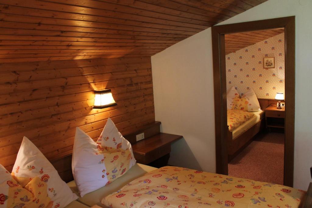 Ferienwohnung AppHaus Sonne Heiligenblut am Großglockner Zimmer foto